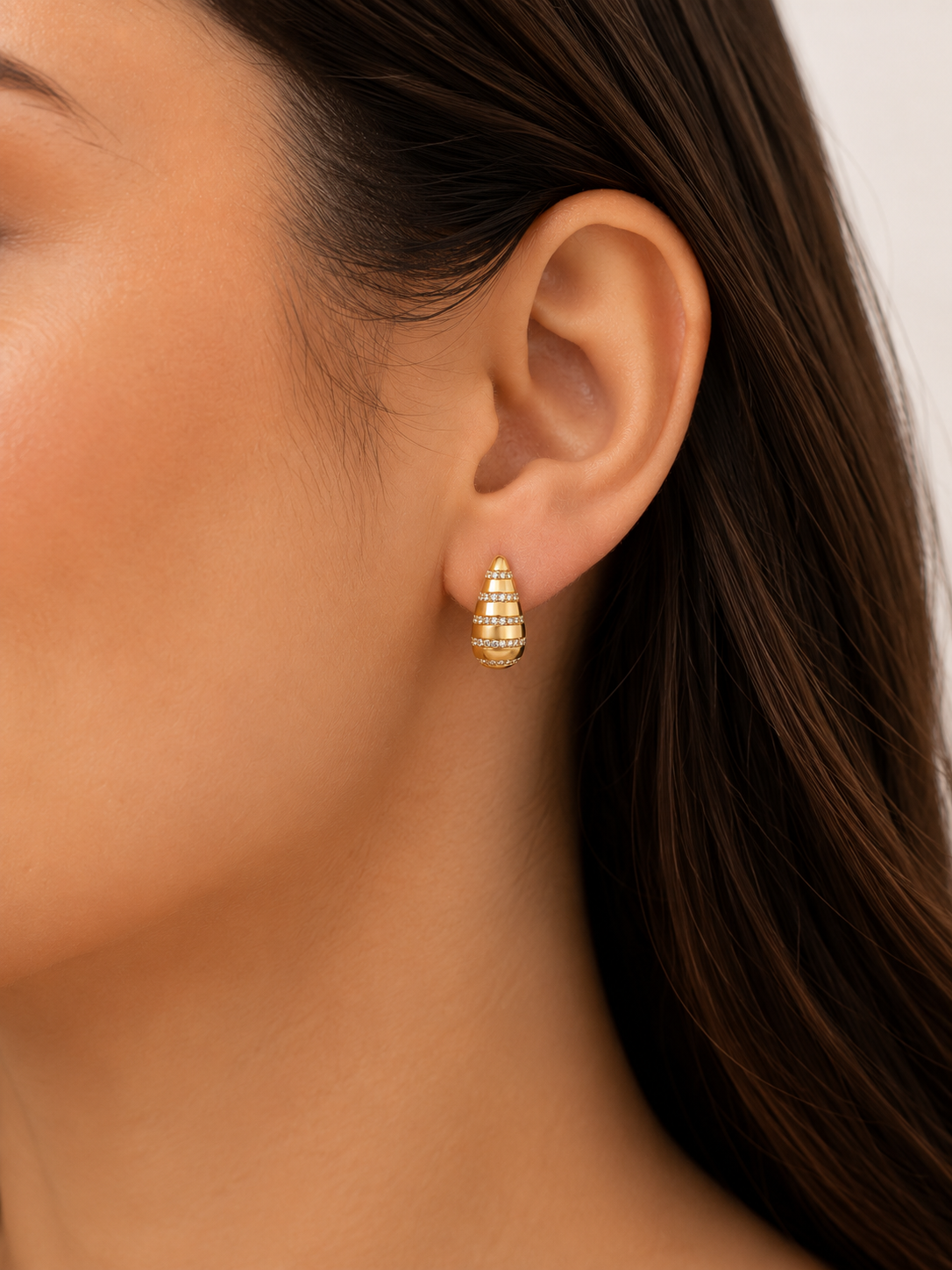 Brinco Zara Gota Fechada P Ouro 18k