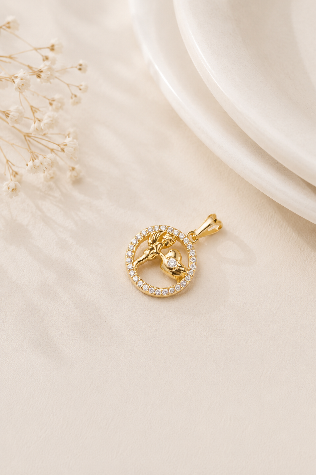Pingente Anjinho Cravejado Ouro 18k