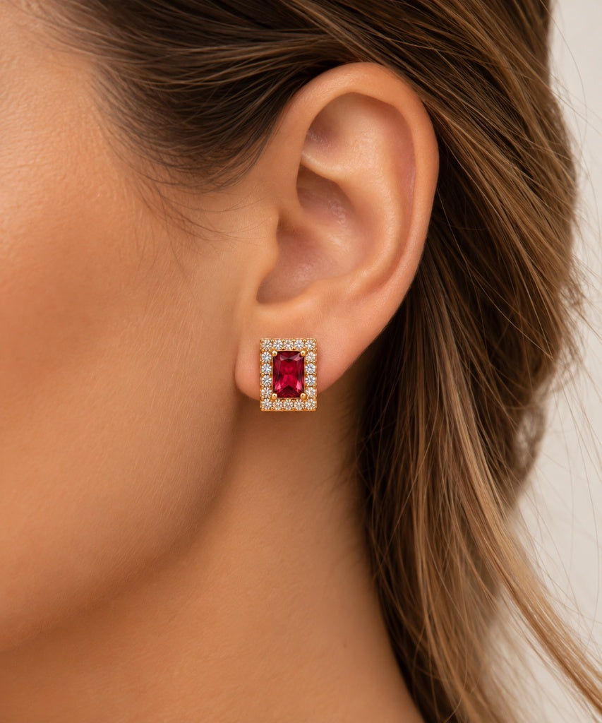 Scarlat SKU 15349 foto 3 | Brinco Diamond Tears Quadrado Ouro 18k