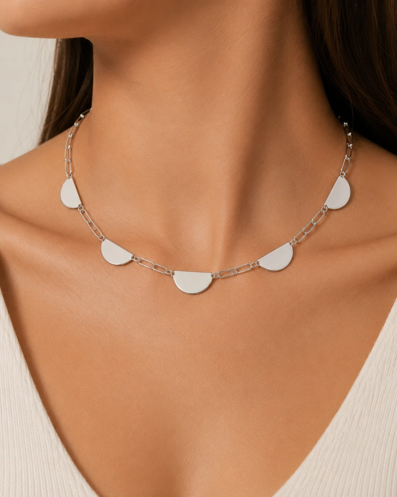 Choker Elo Cartier Meia Lua Ródio Branco