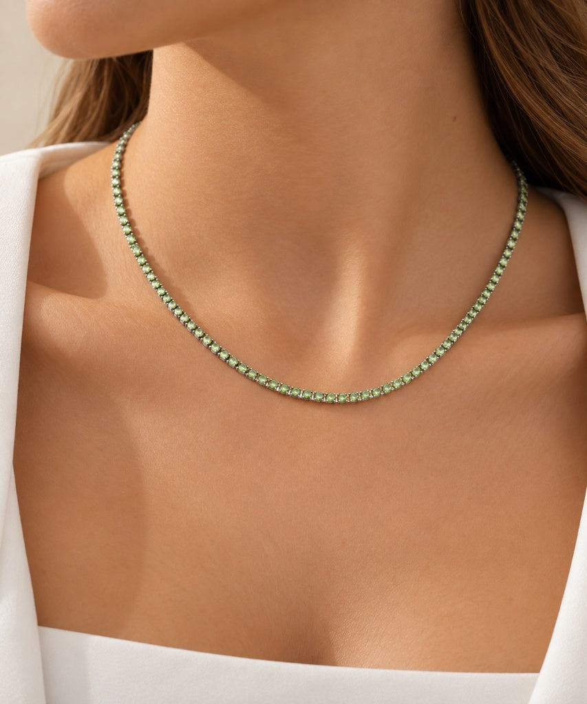 Colar Riviera Três Pontas Peridoto Ródio Branco
