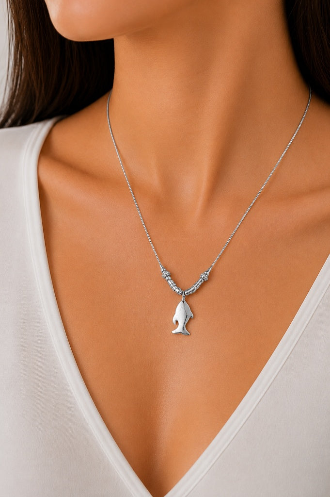 Colar Peixe com Pedra Cravejada Ródio Branco