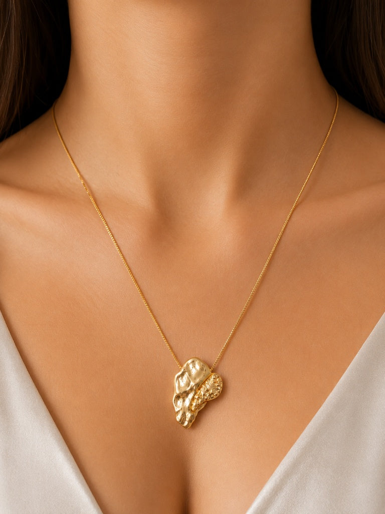 Colar Nuance Coração Liso Ouro 18k