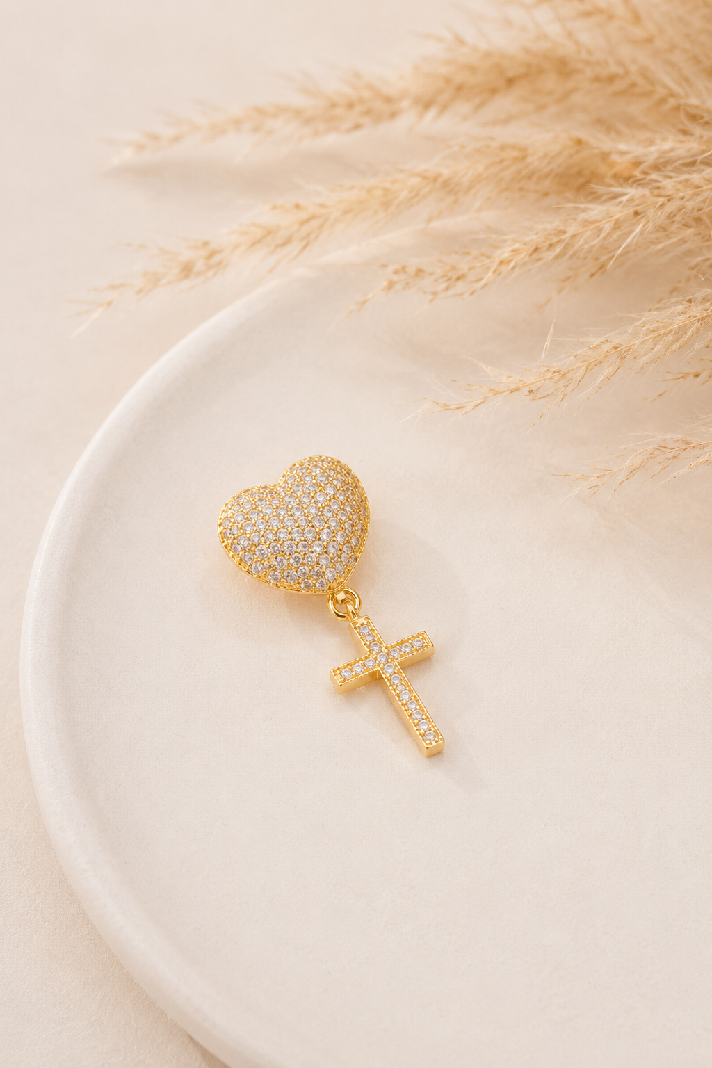 Pingente Coração com Cruz Cravejado Ouro 18k