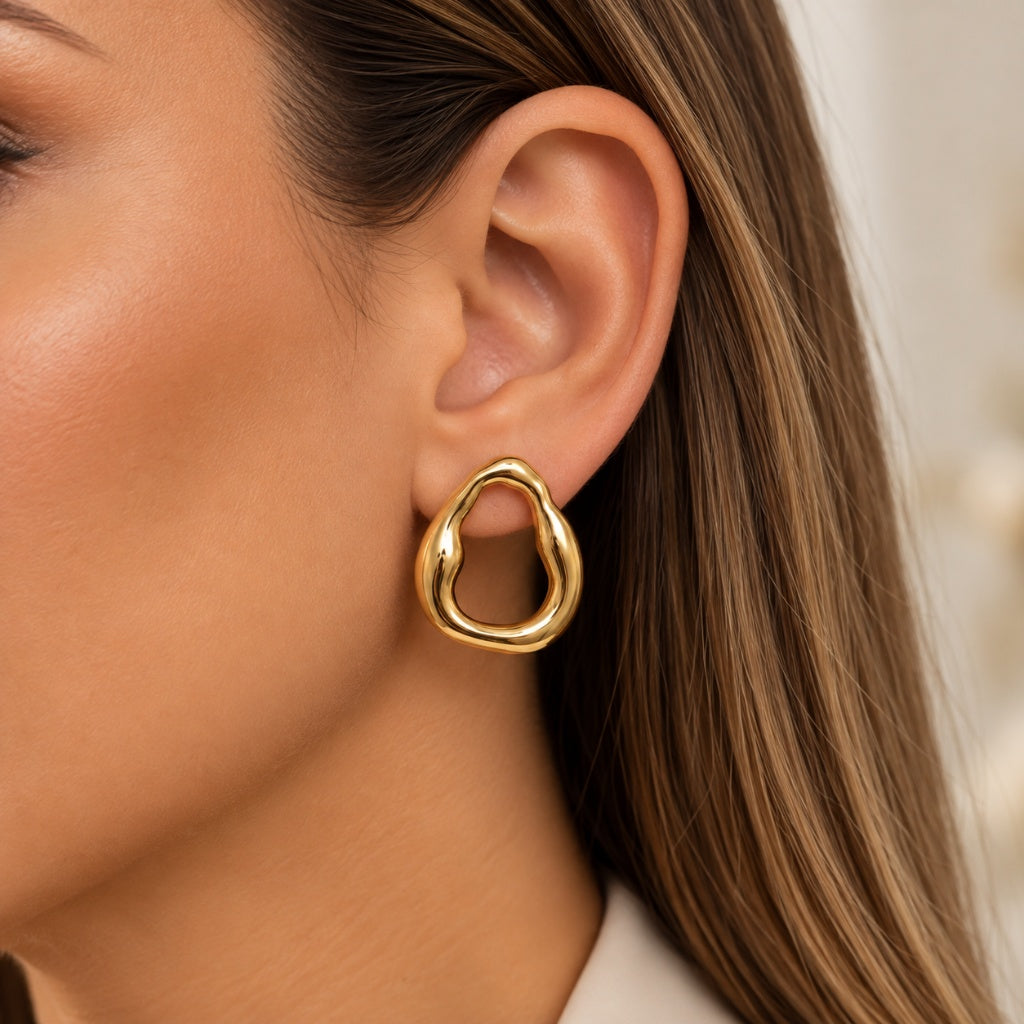 Brinco Orgânico Shape Puffer Ouro 18k