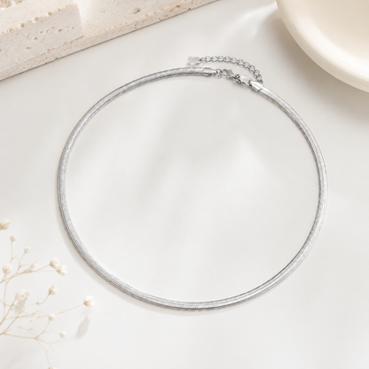 Choker Fita Laminada 4mm Ródio Branco