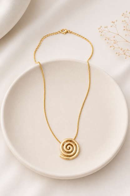Colar Caracol Vazado Ouro 18k