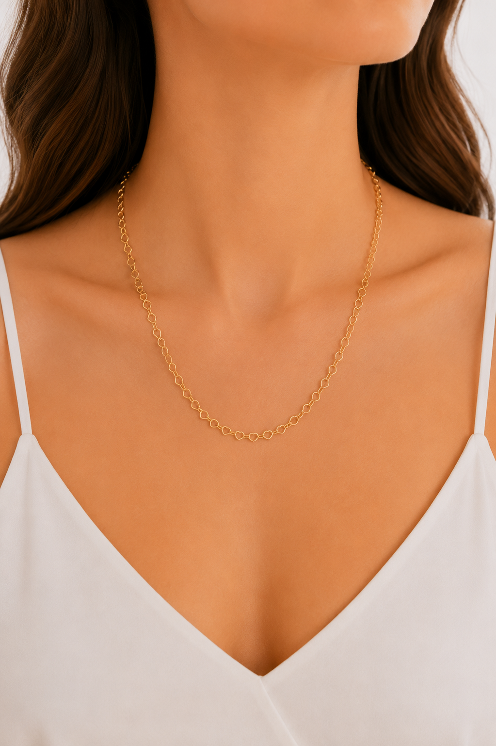 Colar Mini Corações Vazados Ouro 18k