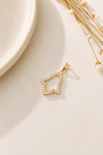 Pingente Mão de Fátima Vazada Ouro 18k