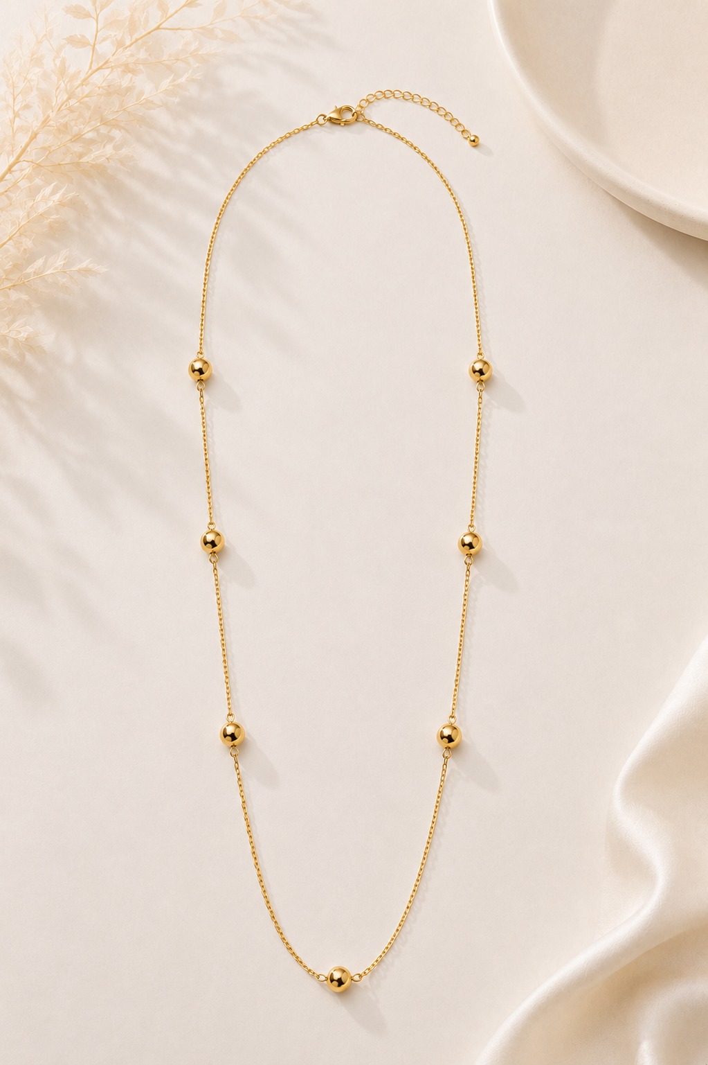 Colar Alongado Cartier com Esferas MontClair Ouro 18k