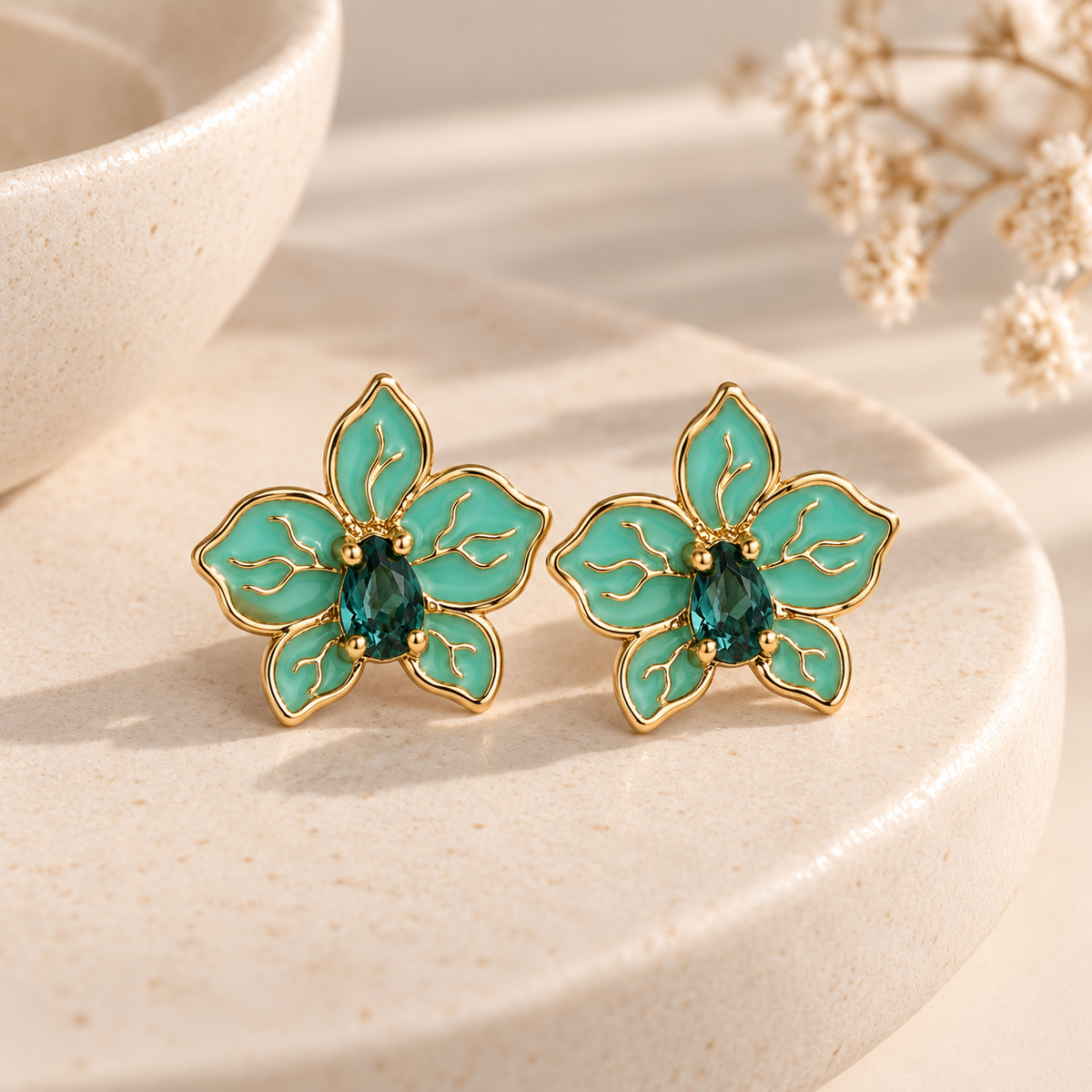 Scarlat SKU 15319 foto 2 | Brinco Flor de Jade Ouro 18k