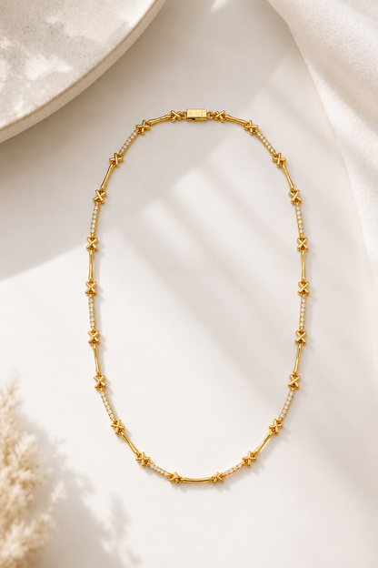 Colar “X”Alta Joalheria Espaçamento Micro Cravejado Ouro 18k