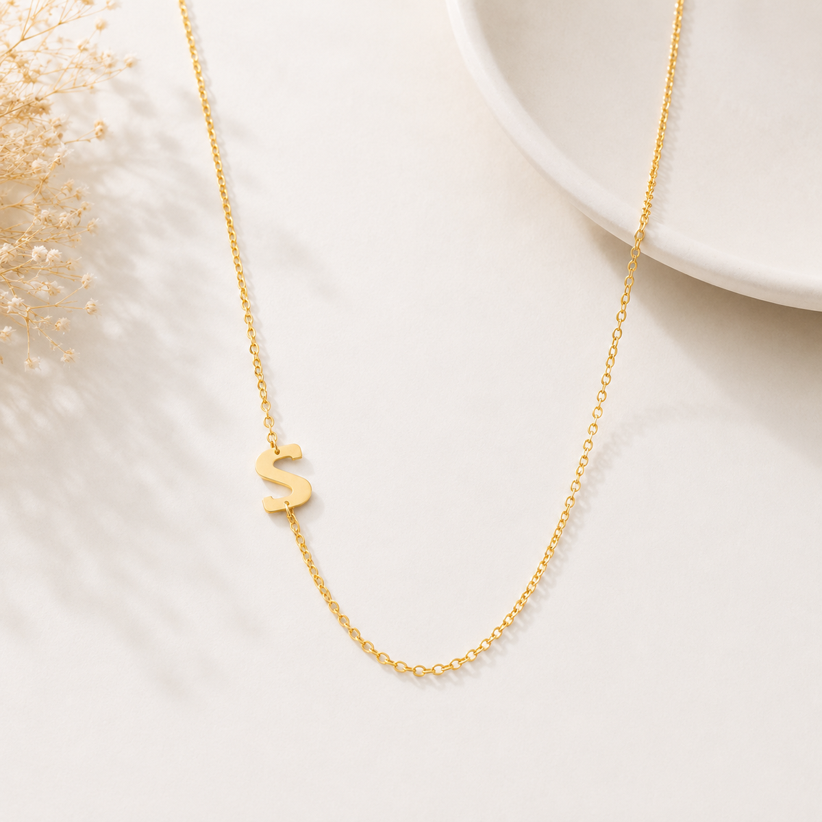 Colar Letra S Personalizado Folheado em Ouro 18K
