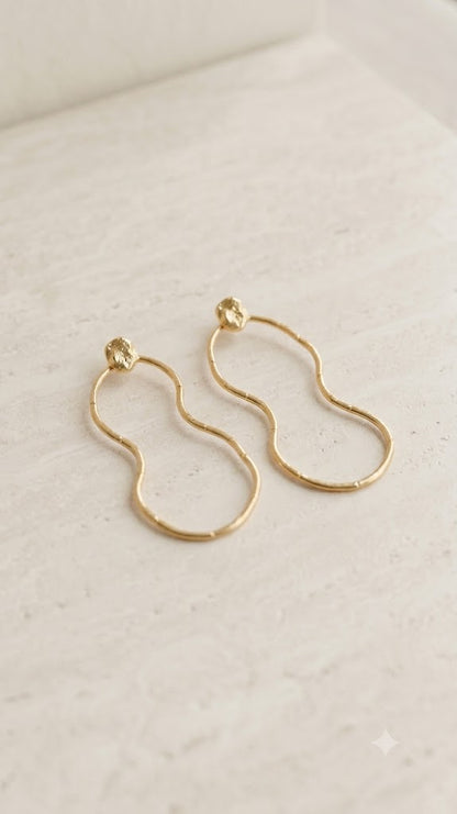 Brinco Essence Orgânico Ouro 18k