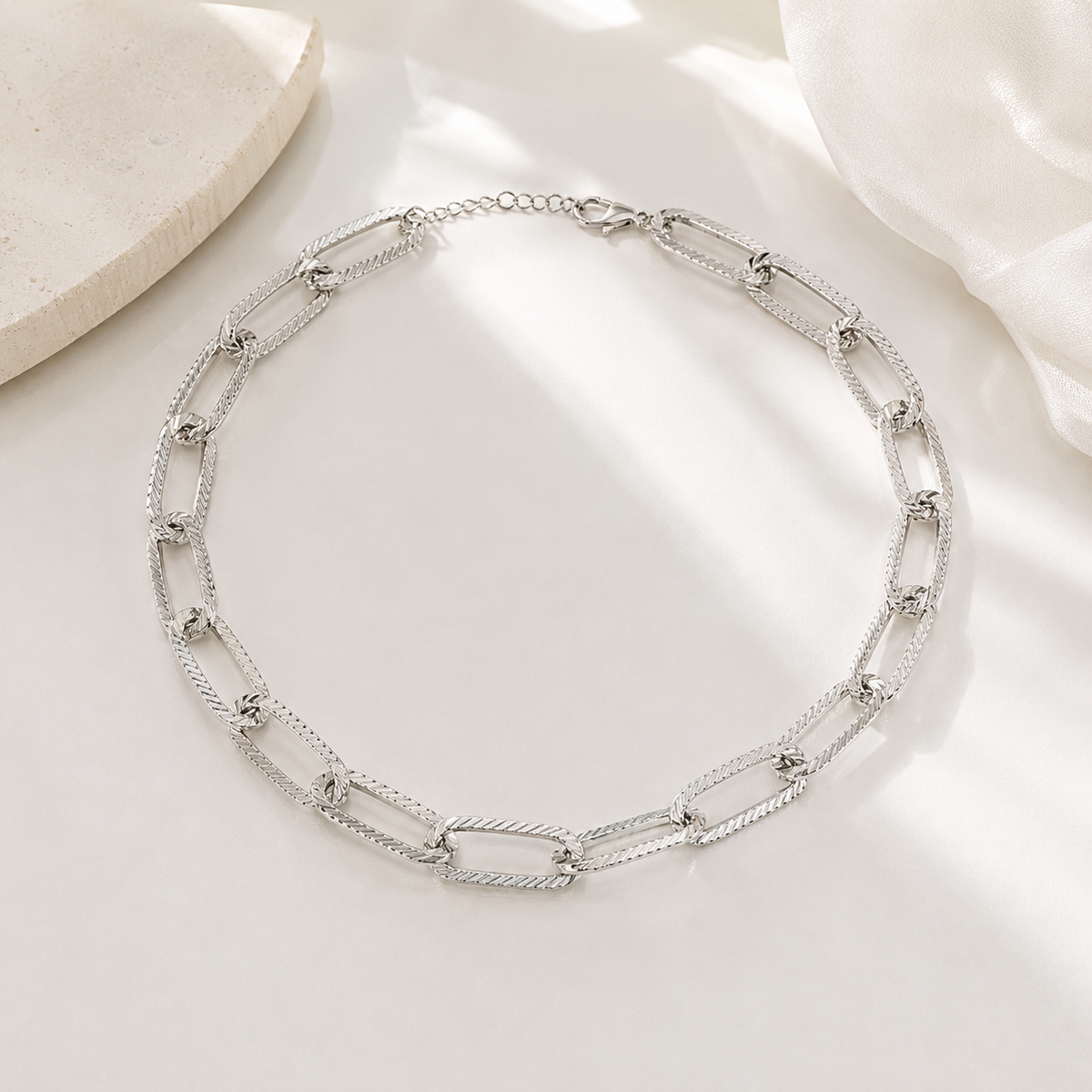 Choker Elo Longo Trabalhado Ródio Branco