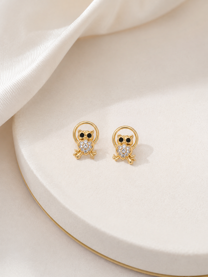 Brinco Corujinha Cravejada Olhos Ônix Ouro 18k