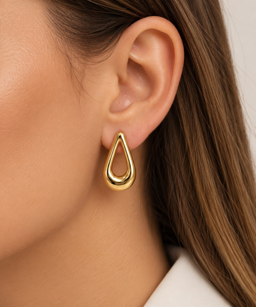 Brinco Gota Vazada Arredondada Ouro 18k