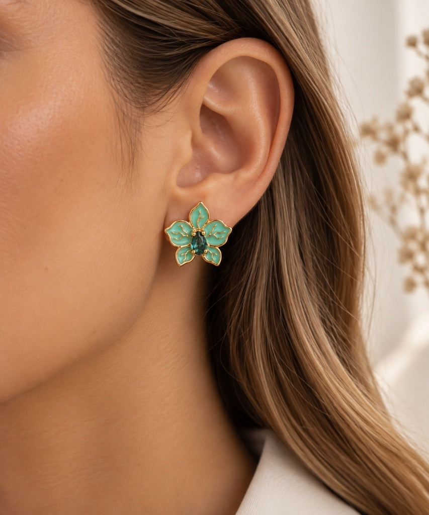 Scarlat SKU 15319 foto 3 | Brinco Flor de Jade Ouro 18k