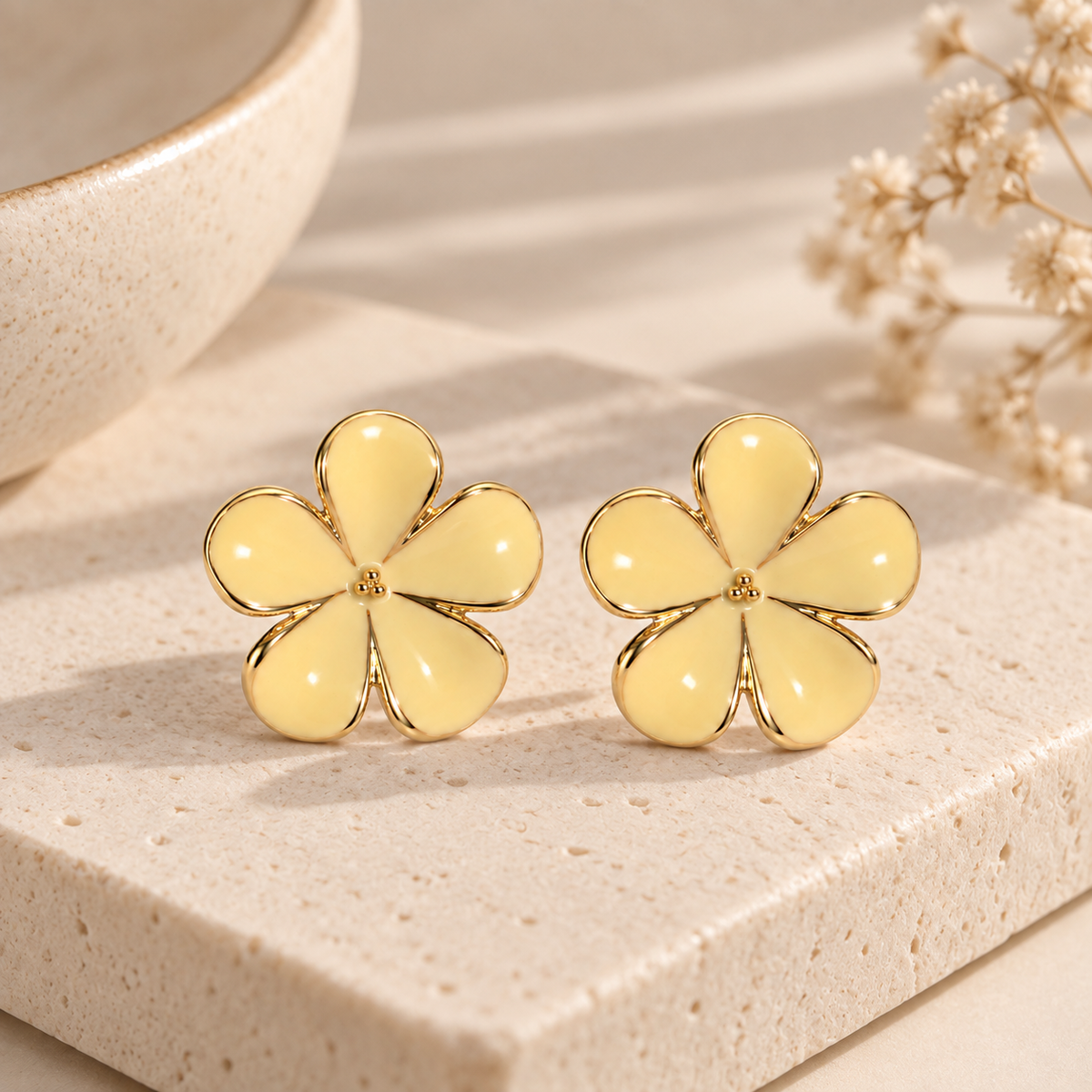 Scarlat SKU 15324 foto 2 | Brinco Flor Sunny Ouro 18k