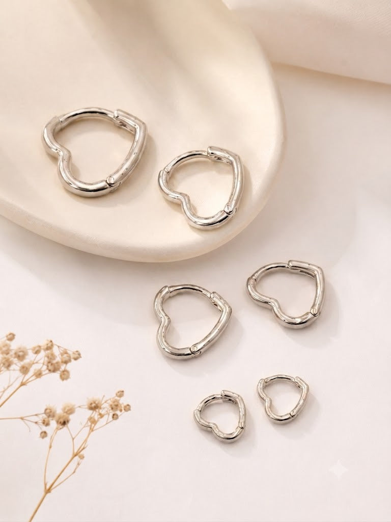 Brinco Argola Coração Liso Ródio Branco