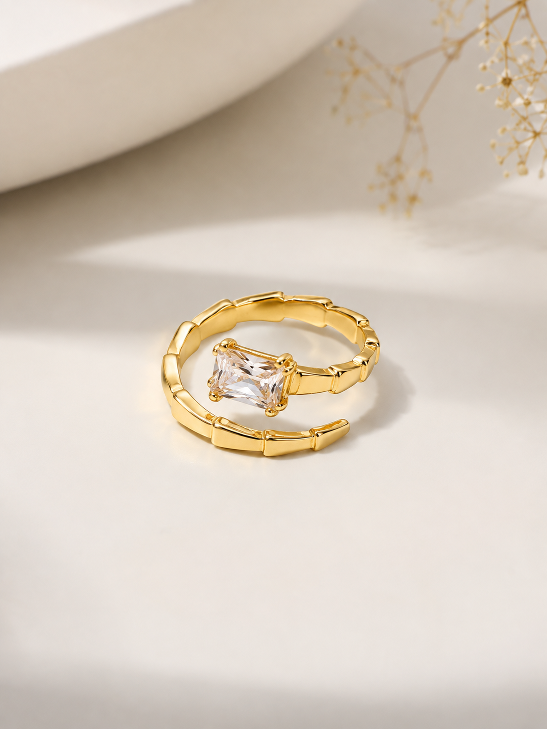 Anel Regulável Snack com Zircônia Retangular Ouro 18k