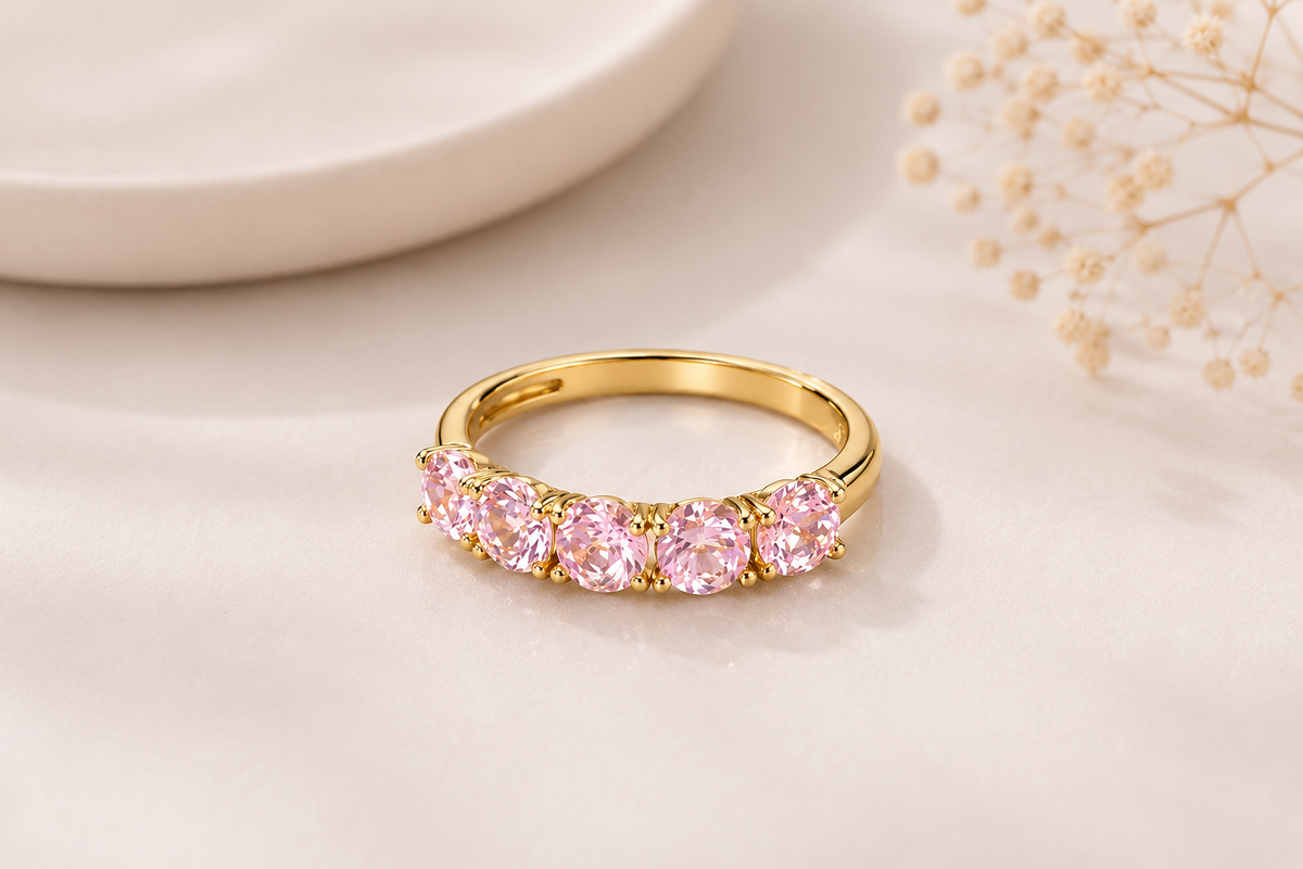 Anel Rainbow Meia Aliança Quartzo Rosa Ouro 18k