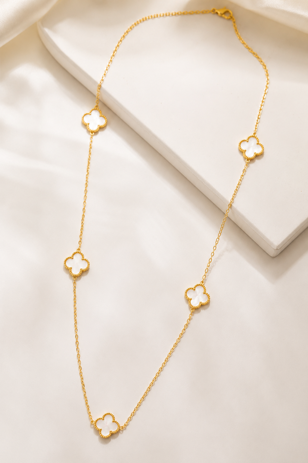 Scarlat SKU 14999 foto 2 | Colar Trevo  Ouro 18k