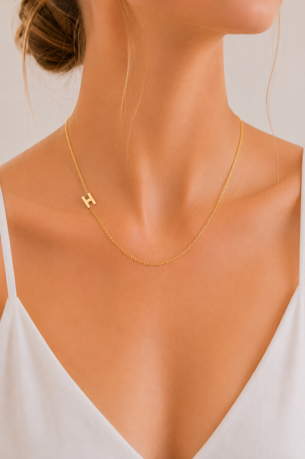 Colar Letra H Personalizado Folheado em Ouro 18K