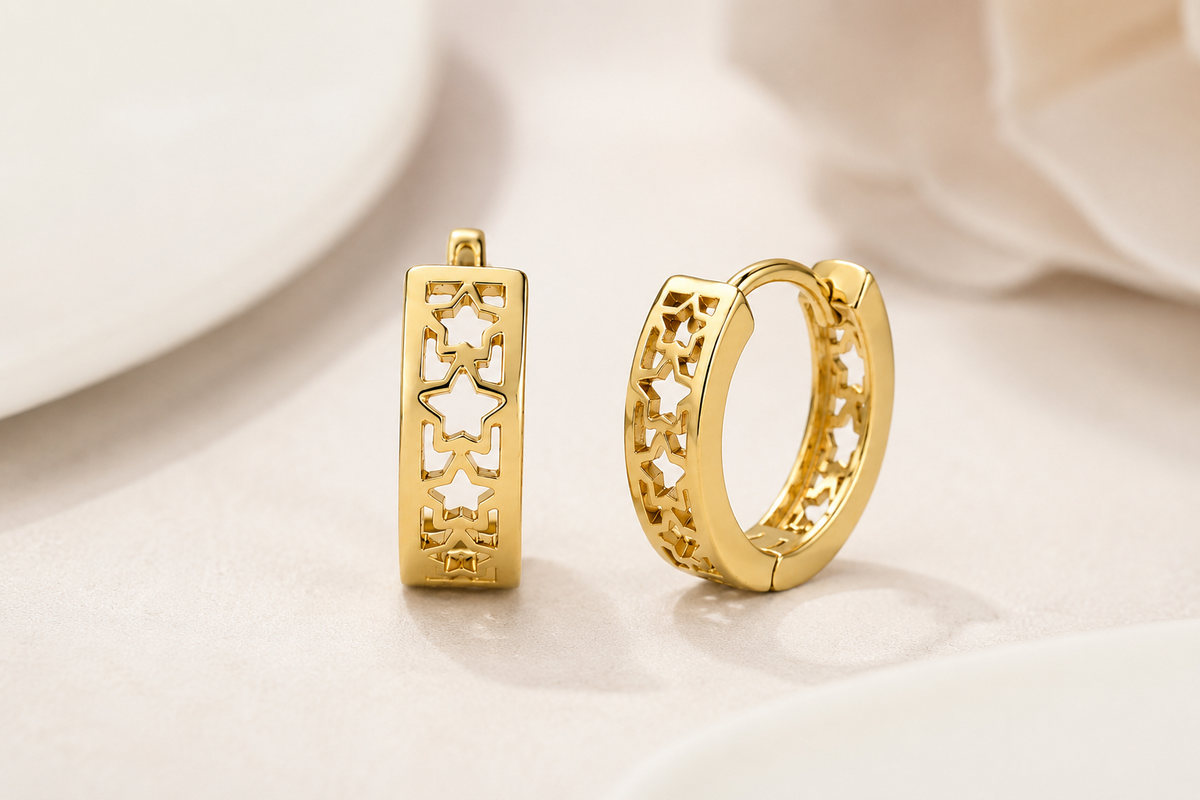 Brinco Argola Estrelinhas Vazadas Ouro 18k