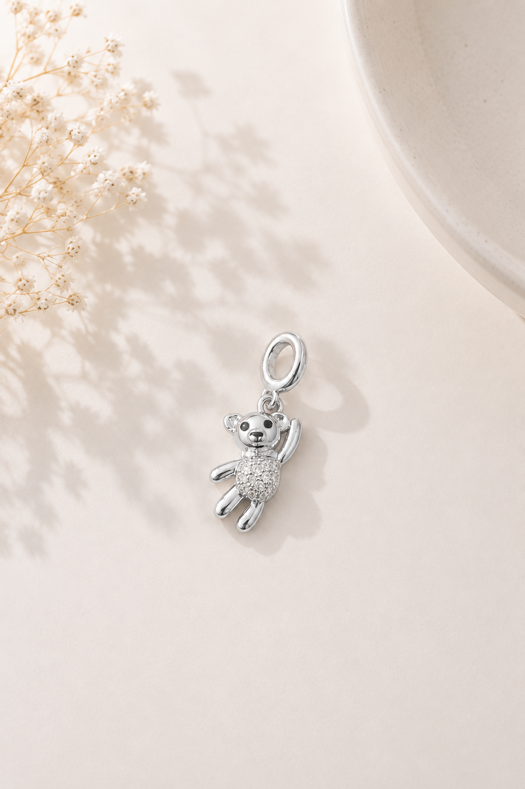 Pingente Ursinho Barriga Cravejada Ródio Branco