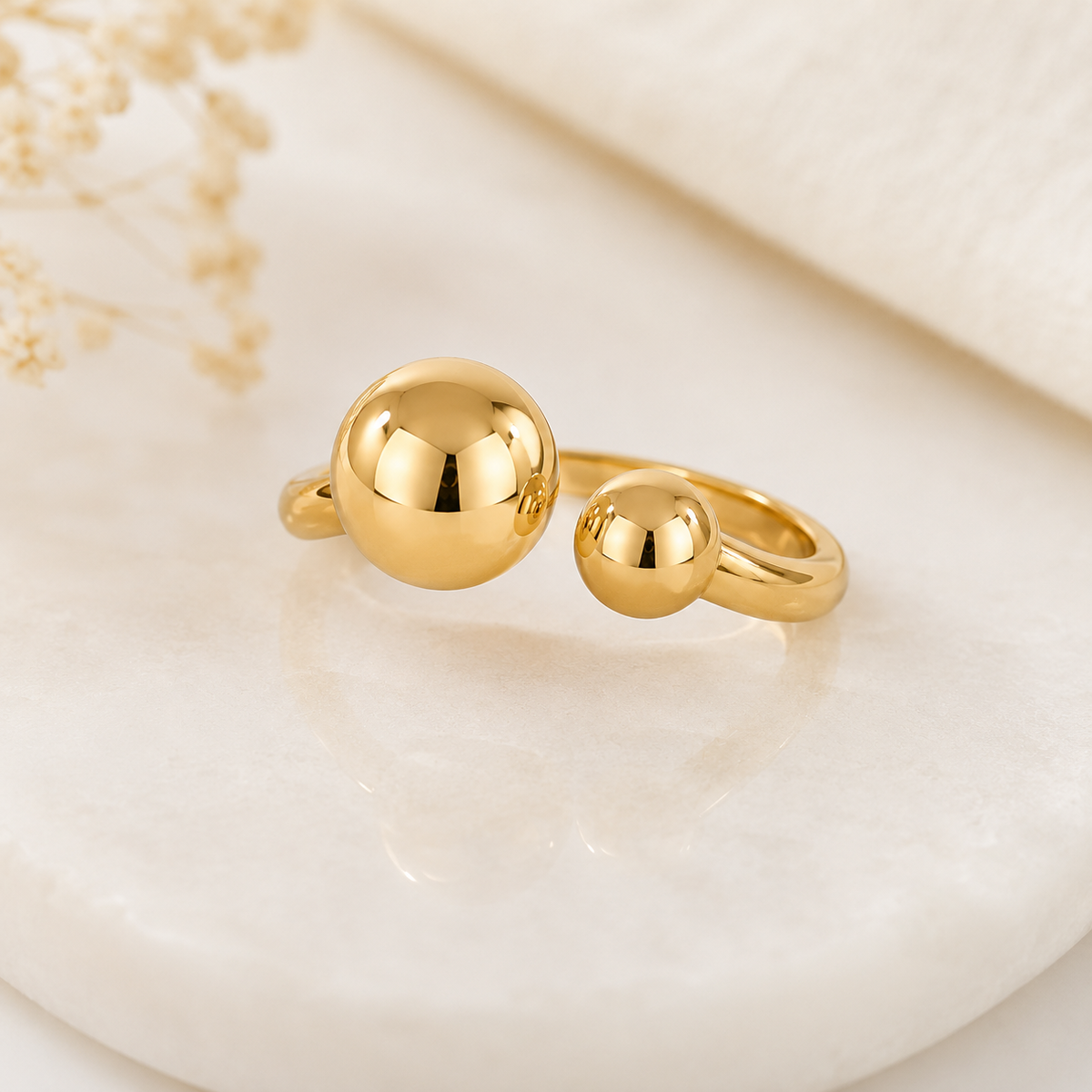 Anel Duas Esferas Pequena/Grande Regulável Ouro 18k