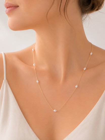 Colar Alongado Cartier com Pérola Oval MontClair Ouro 18k