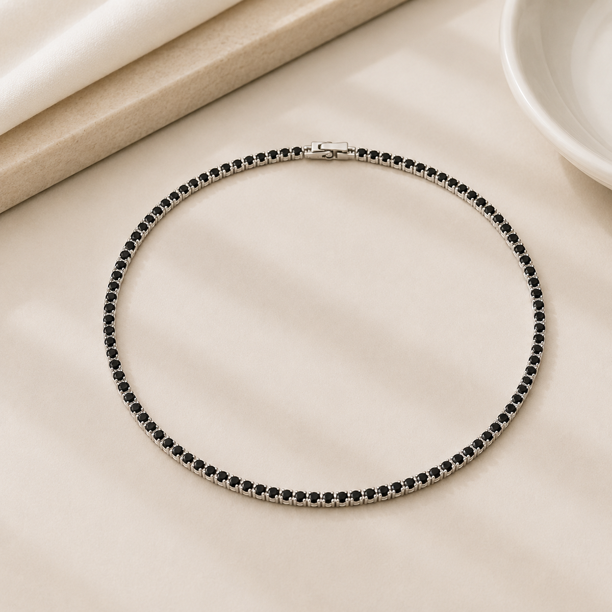 Colar Riviera Quartzo Preto 2mm Ródio Branco