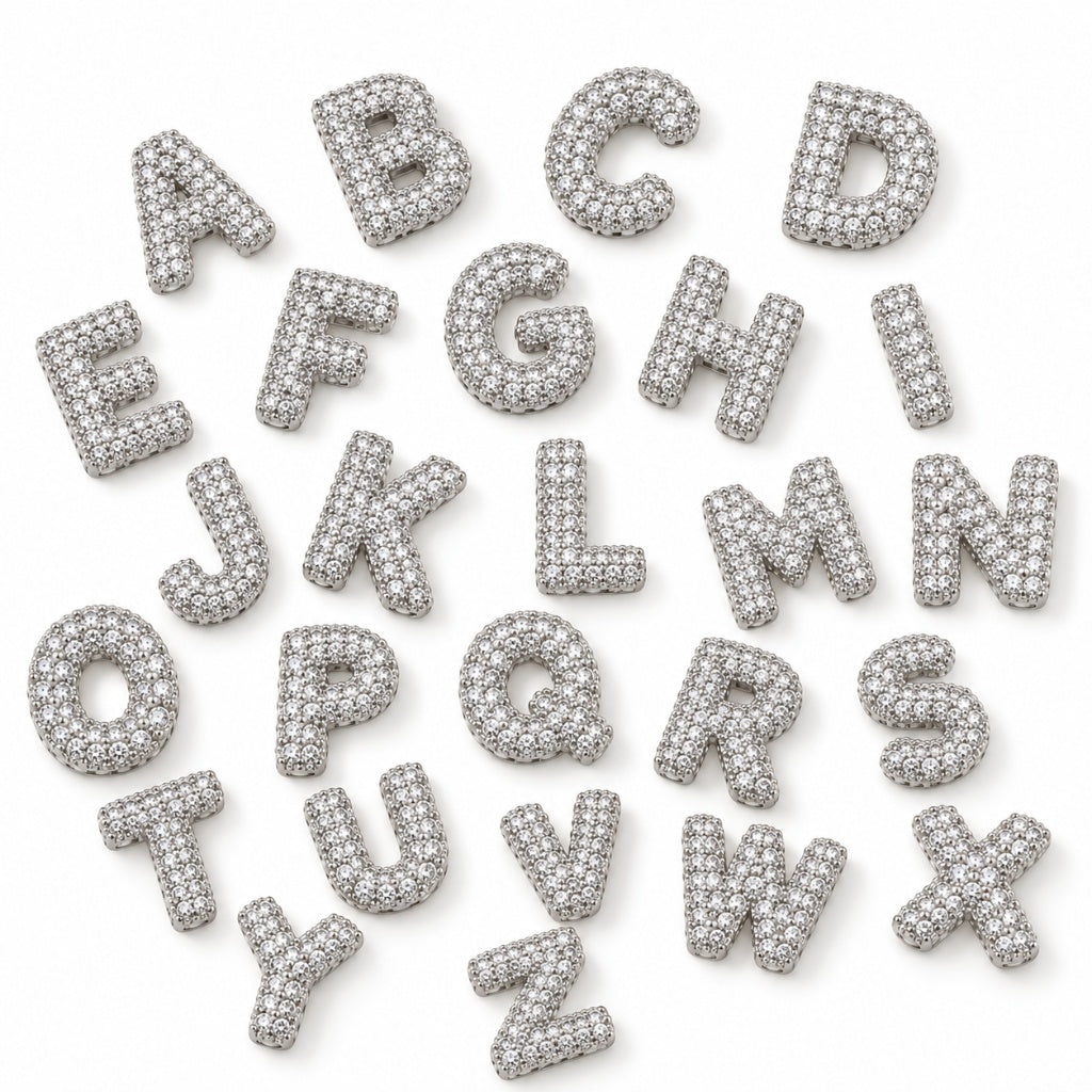 Pingente Letras Puffers Cravejadas Ródio Branco