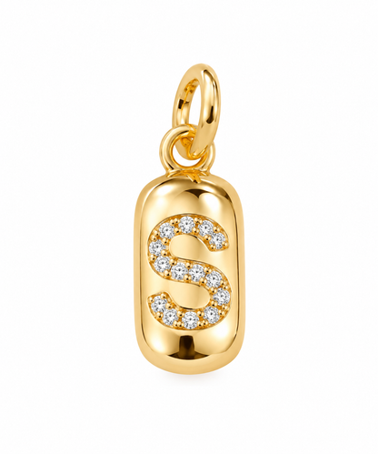 Scarlat SKU 15169 foto 1 | Pingente Letras Chapinha Quadradinha Cravejada Ouro 18k