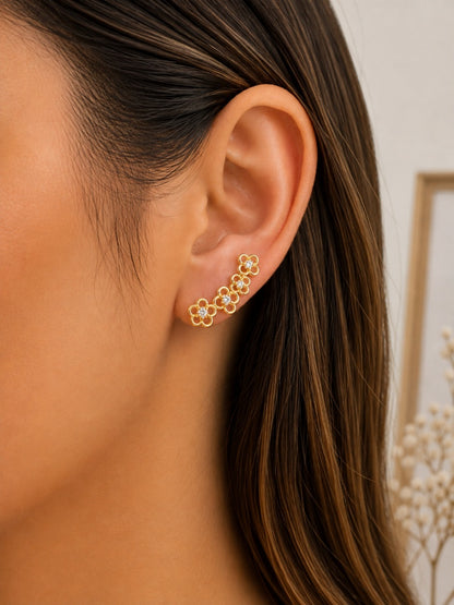 Brinco Ear Cuff Flores Cravejada MontClair Ouro 18k