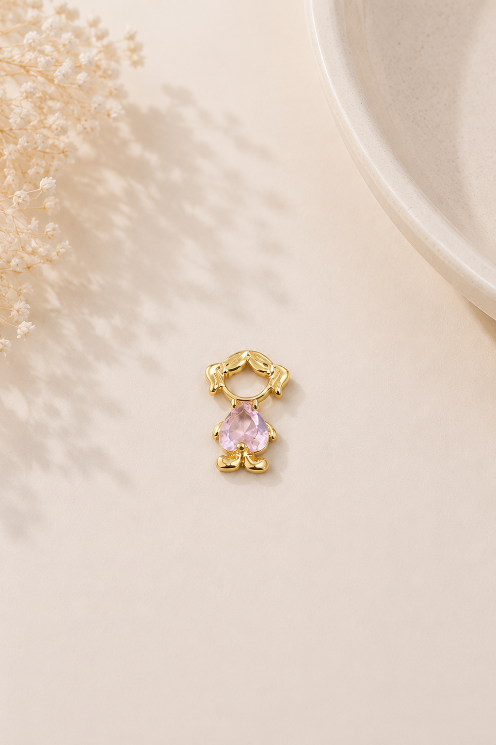 Pingente Menina Zircônia Cristal Cravejada Ouro 18k