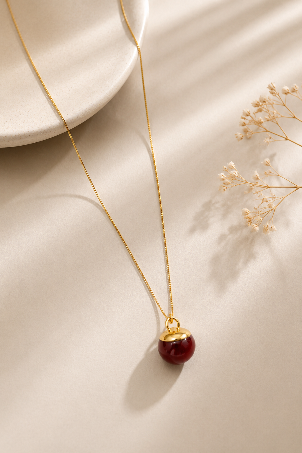 Colar Veneziana Longa com Cereja Ouro 18k