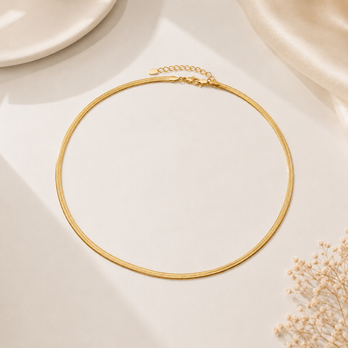 Choker Fita Laminada 4mm Ouro 18k