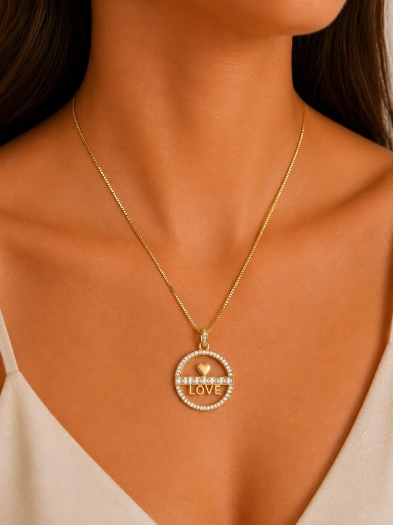 Colar Love Cravejado Ouro 18k