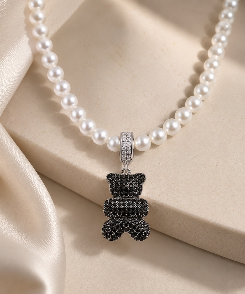 Scarlat SKU 14997 foto 2 | Colar Teddy com Pérola e Cravejado Ródio Branco