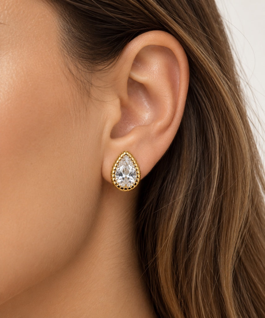 Scarlat SKU 15346 foto 3 | Brinco Essence Gota Zircônia Ouro18k