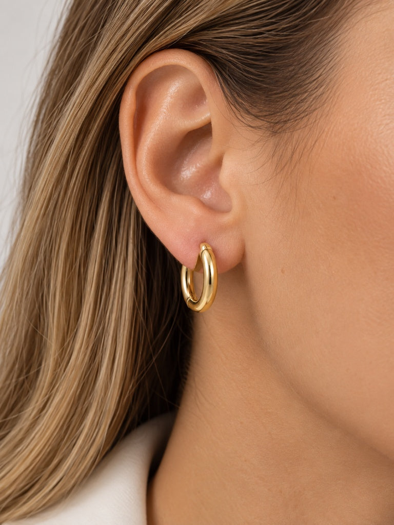 Brinco Argola Lisa Click Média Ouro 18k