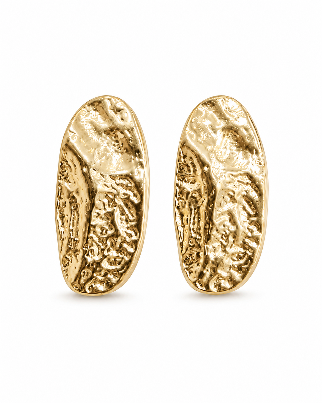 Brinco Oval Orgânico Martelado MontClair Ouro 18k