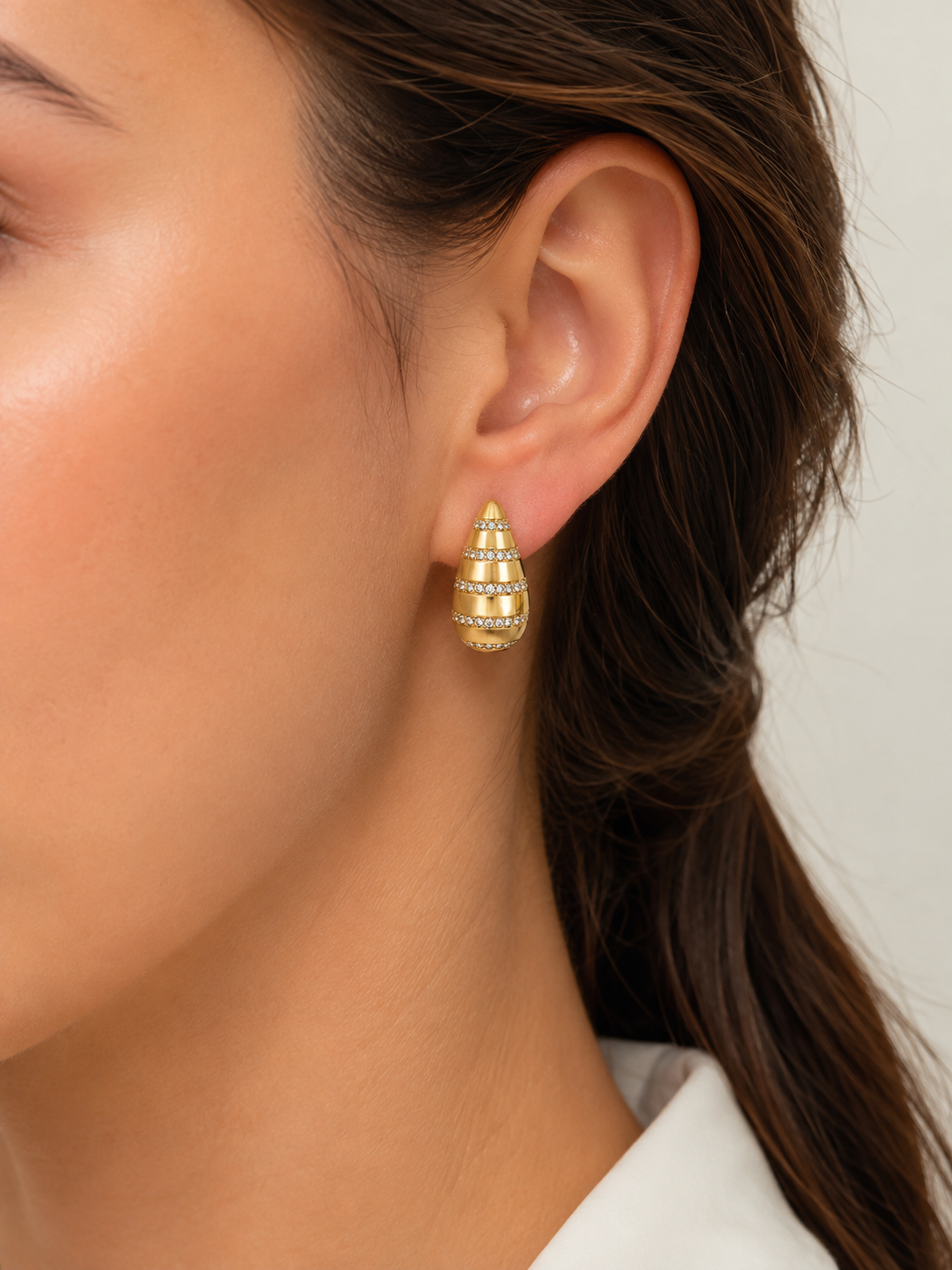 Brinco Zara Gota Fechada G Ouro 18k