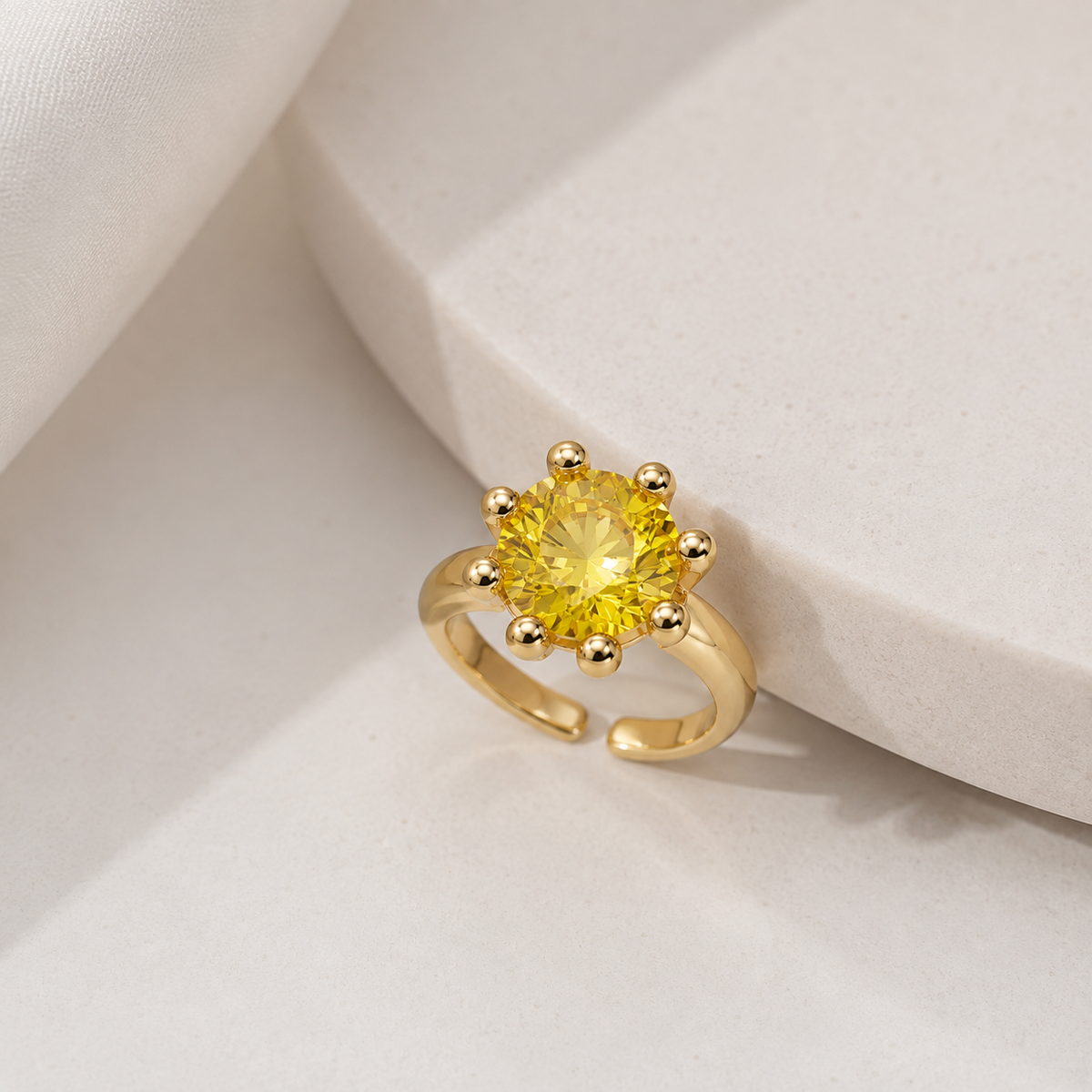 Anel Solitário Regulável Zircônia Amarelo Manteiga 12mm Ouro 18k