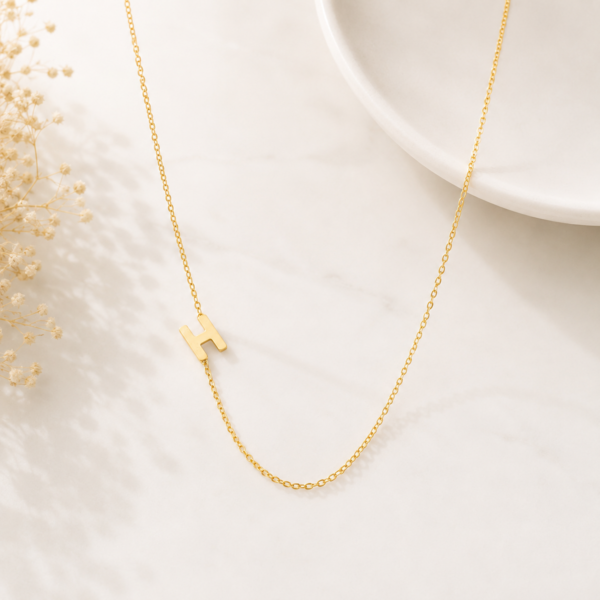 Colar Letra H Personalizado Folheado em Ouro 18K