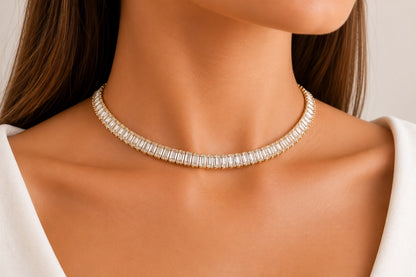 Choker Baguete Cristal Ouro 18k