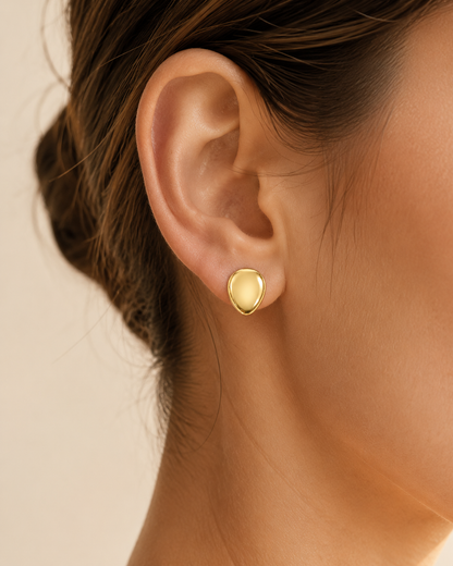 Brinco Gotinha Arredondada Lisa Ouro 18k
