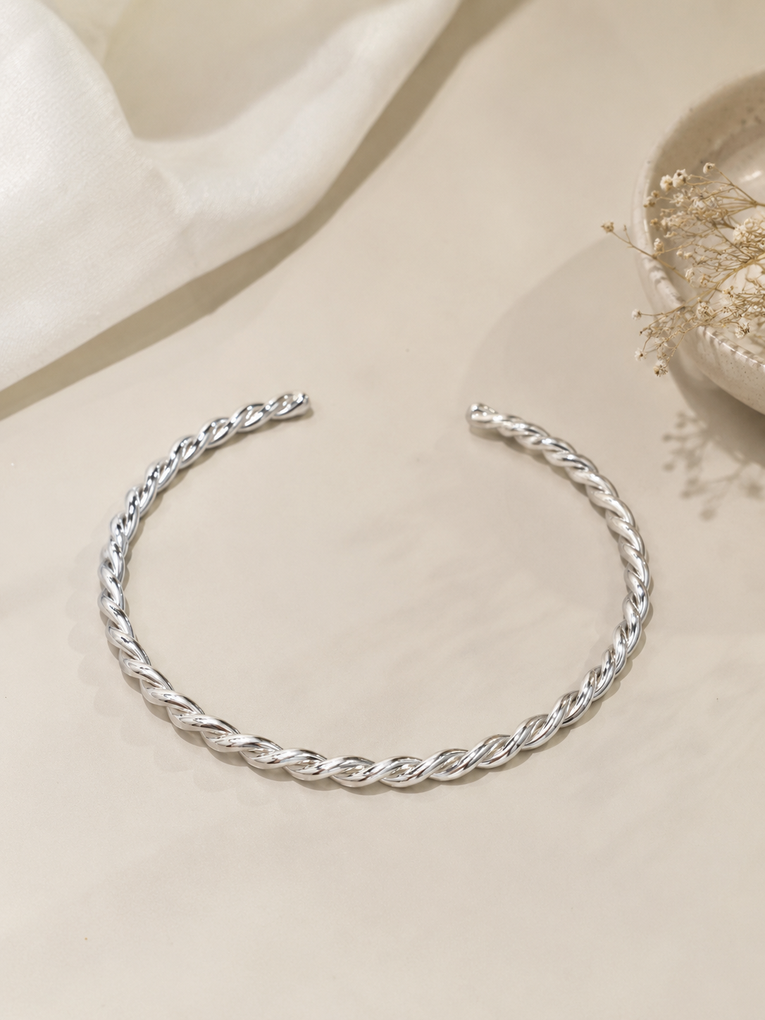 Choker Aro Torcido Ródio Branco